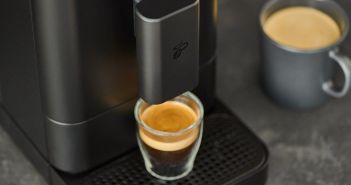 Der Esperto2 Caffe: Exklusive "All Black" Edition mit doppeltem (Foto: Tchibo)