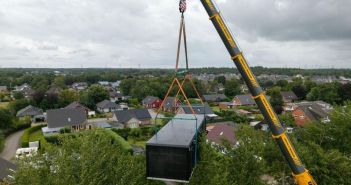 HanseWerk Natur installiert erste standardisierte Wärmebox Schleswig-Holsteins im (Foto: HanseWerk)